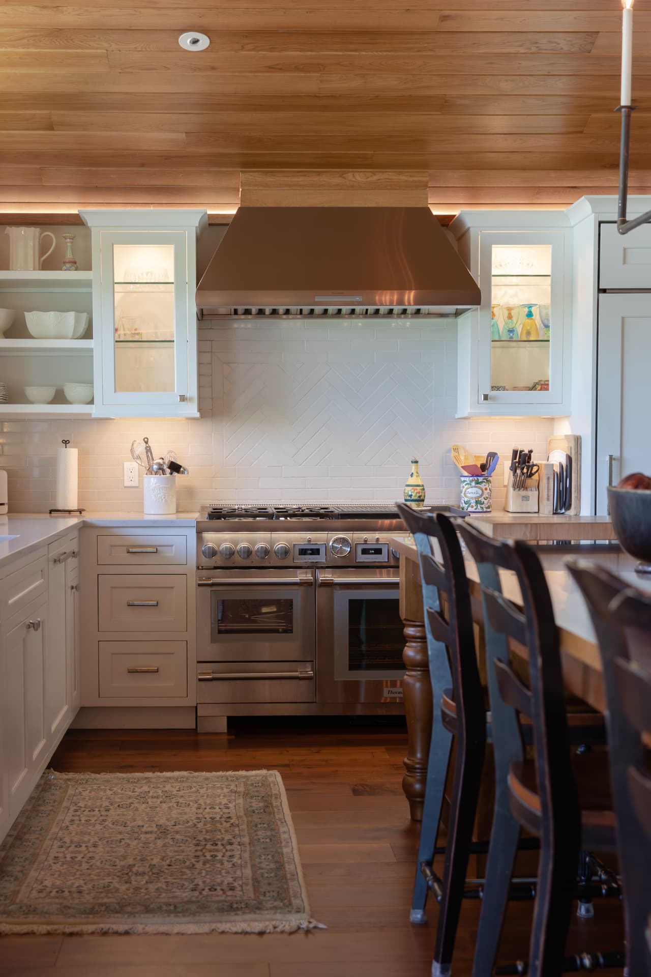 Interior Craftsmanship — photo 2 of 3